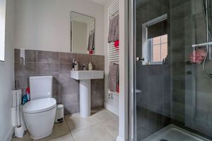 En-Suite- click for photo gallery